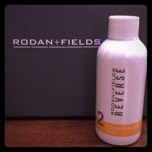 Rodan + Fields REVERSE Intensive brightening toner